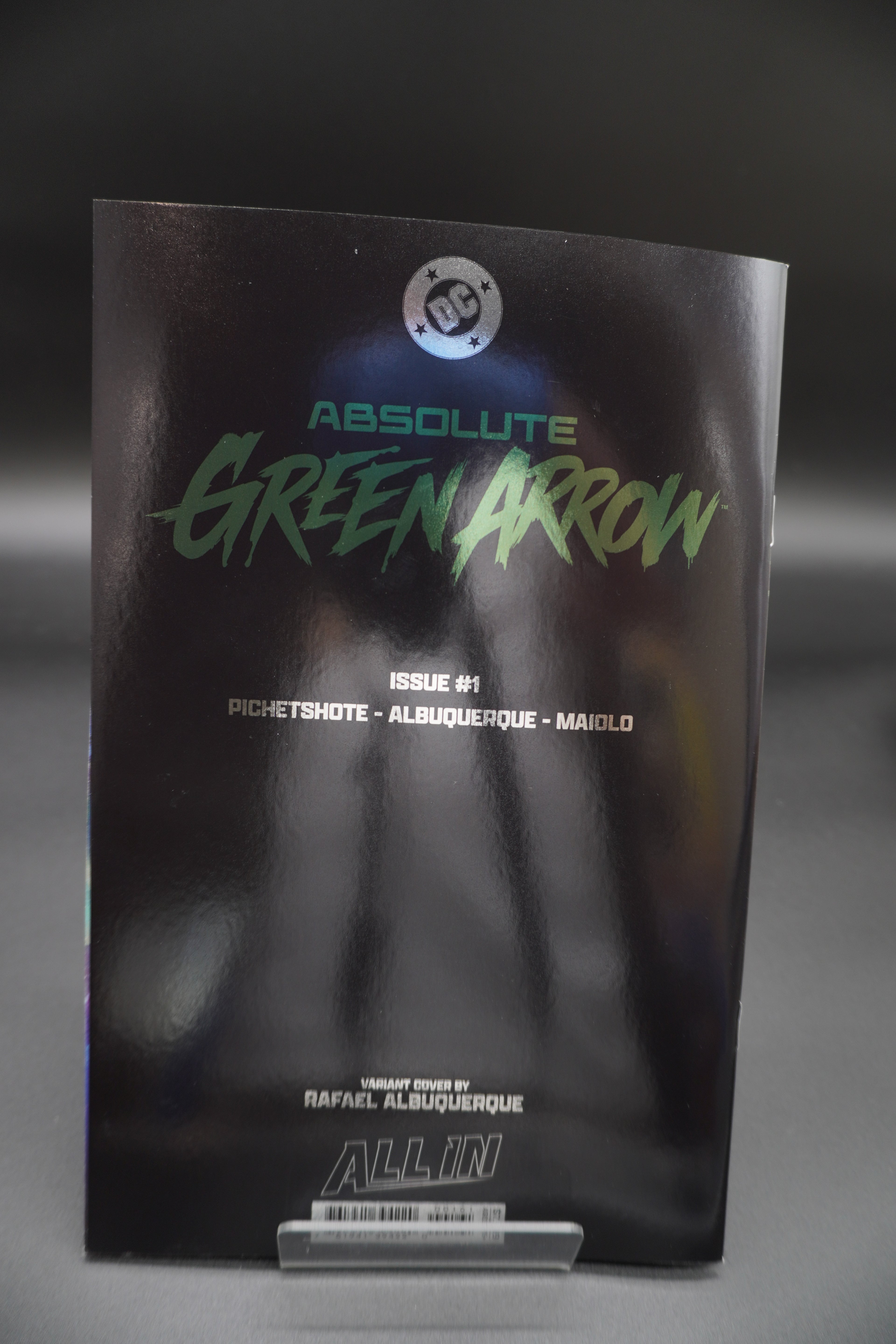 ABSOLUTE GREEN ARROW #1 FOIL VARIANT SIGNED BY PORNSAK PICHETSHOTE